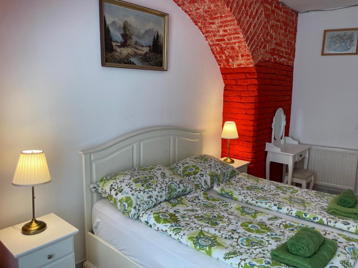 Viktoria Hostel Vienna Exterior photo